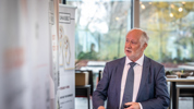 23 11 26 Dag Van De Wetenschap Bezoek Minister 017