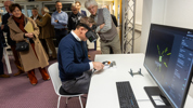 23 11 26 Dag Van De Wetenschap Bezoek Minister 045
