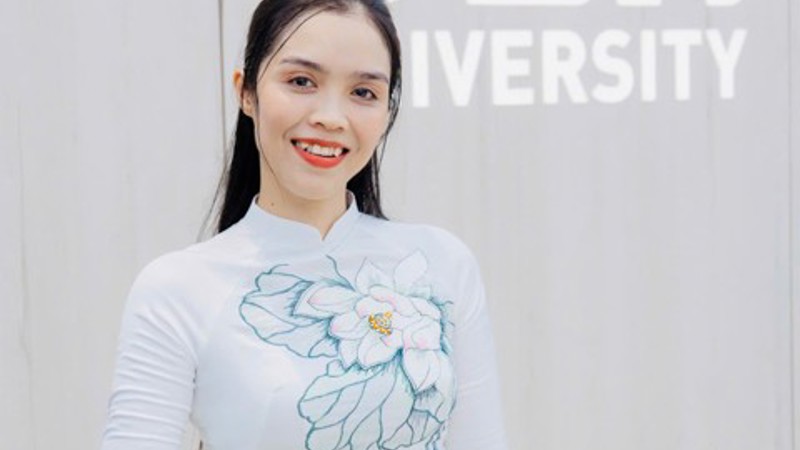 Hana Ao Dai Cropped