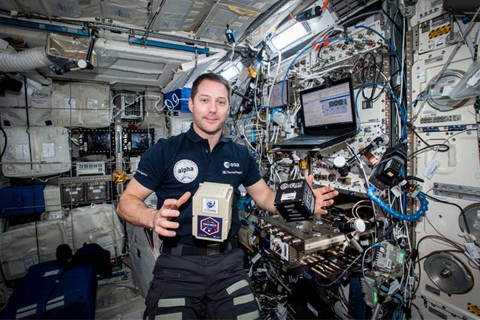 Oscar Cube ISS