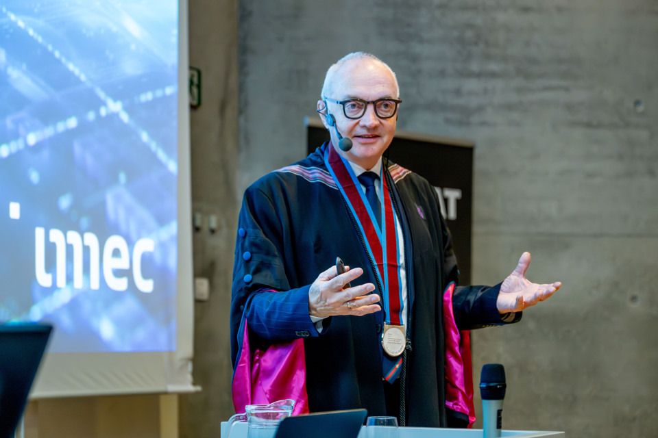 Luc Van Den Hove 2022 1