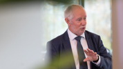 23 11 26 Dag Van De Wetenschap Bezoek Minister 020