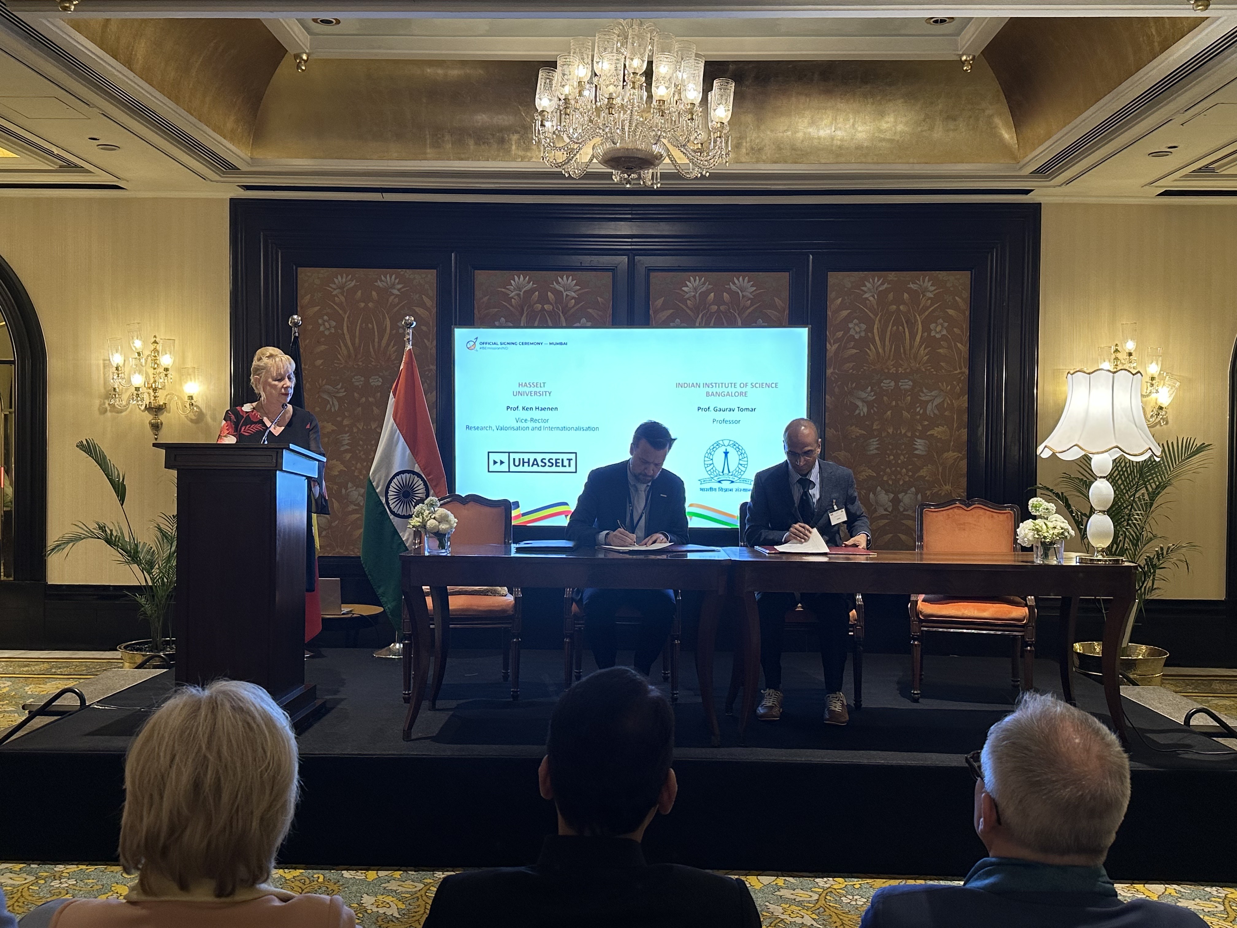 Ondertekening samenwerking tussen UHasselt en IISC Bangalore