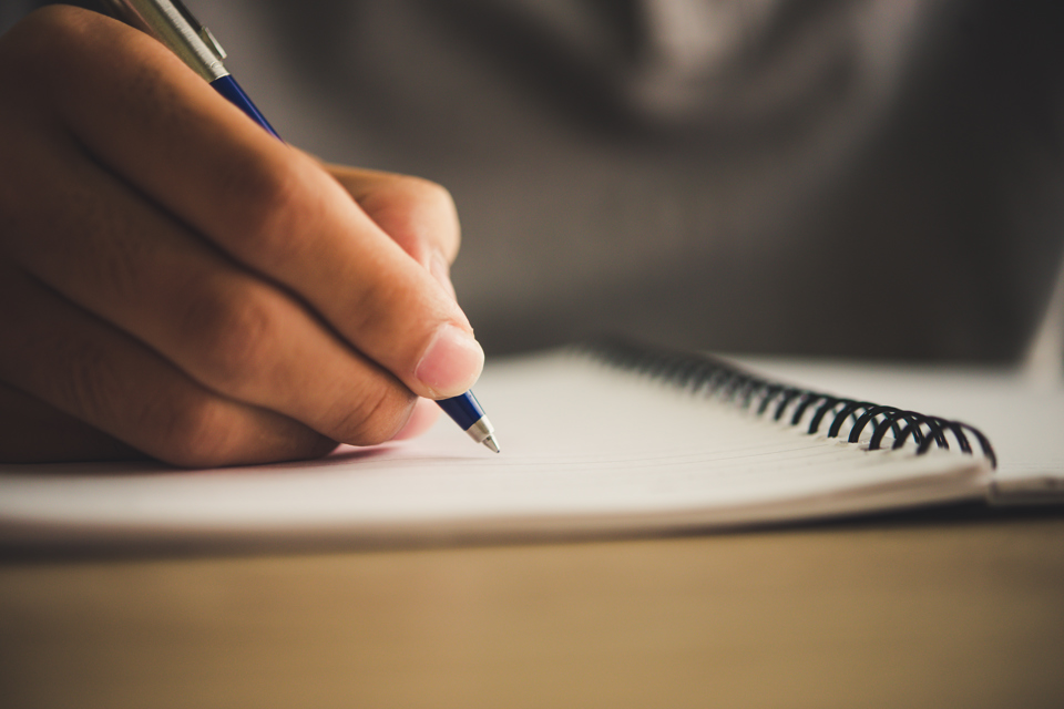 Fingers Note Report Journalist Filling